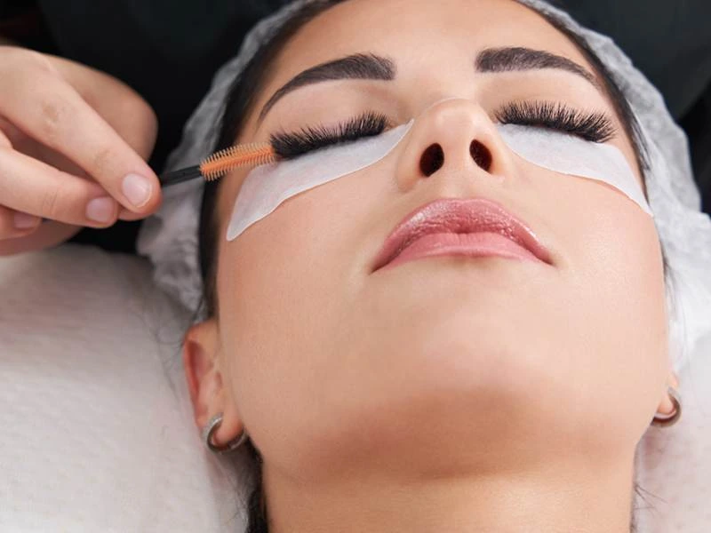 Eyelash extensions treatment at Jealash Beauty Studio