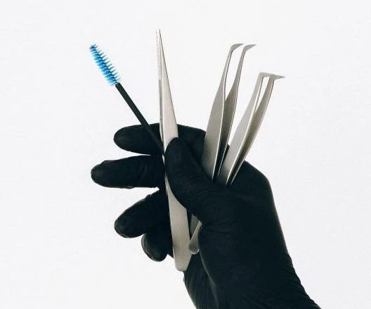 Professional eyelash extension removal treatment